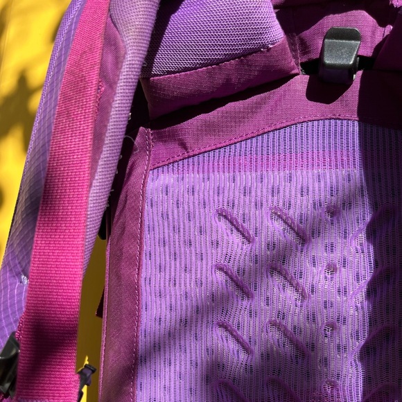 Patagonia W’s Nine Trails Pack - Picture 6 of 9